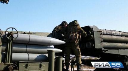 «Грады» и гаубицы: в Оренбургской области прошли учения артиллеристов и мотострелков «Грады» и гаубицы: в Оренбургской области прошли учения артиллеристов и мотострелков