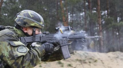 Чешская армия меняет неудачный автомат Bren на его новую версию Bren 2 Чешская армия меняет неудачный автомат Bren на его новую версию Bren 2