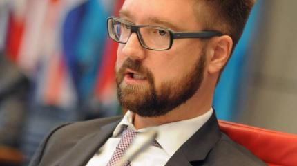 Ульрих Кюн: Украина столкнулась не с кризисом, а с полномасштабной войной Ульрих Кюн: Украина столкнулась не с кризисом, а с полномасштабной войной