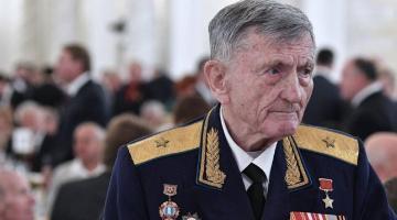 Истребитель Крамаренко —  последний ас, получивший звание Героя СССР