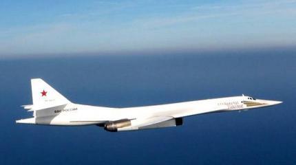Зачем Ту-160 взбодрил пилотов Британии над нейтральными водами? Зачем Ту-160 взбодрил пилотов Британии над нейтральными водами?