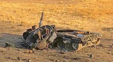 Фотография еще одного подбитого в Сирии Т-90 появилась в Сети