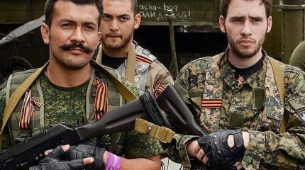 В ополчении ДНР растет число иностранных добровольцев В ополчении ДНР растет число иностранных добровольцев