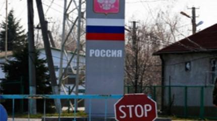 Российские военные открыли огонь на границе с Украиной Российские военные открыли огонь на границе с Украиной