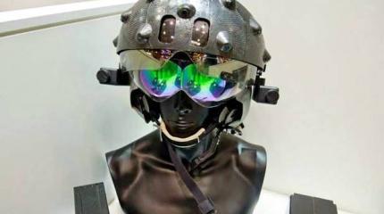 В РФ создают шлем дополненной реальности для летчиков