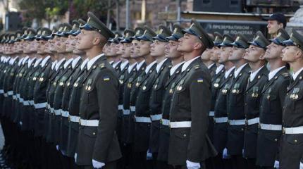 Хохол без лычки: Украинских прапорщиков повысили до warrant officers