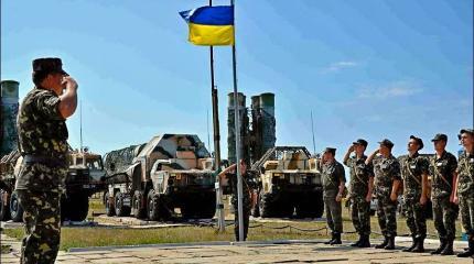 Киев готовится к большой войне: ВСУ стянули к Донбассу С-300 и «Буки»