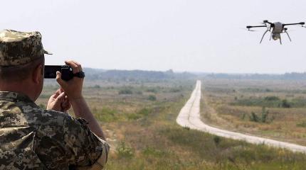 Беспилотники ВСУ атаковали поселок на Донбассе