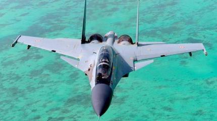 Су-30МКИ разобрались с F-15 и F-16 и подбираются к F-35 Су-30МКИ разобрались с F-15 и F-16 и подбираются к F-35