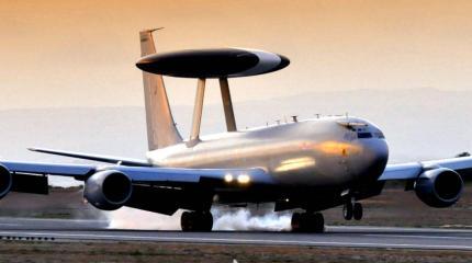 Американские самолеты AWACS начали разведку целей перед ударом