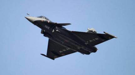 Франция намерена нанести удары по ИГ в Сирии в "ближайшие недели" Франция намерена нанести удары по ИГ в Сирии в "ближайшие недели"