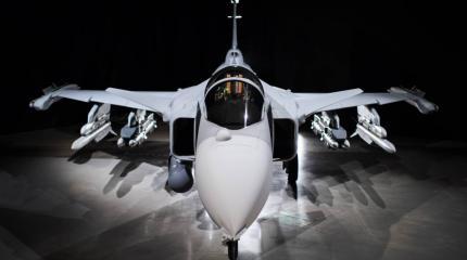 Невзлетевший конкурент Су: самолеты РФ оказались не зубам западному Gripen