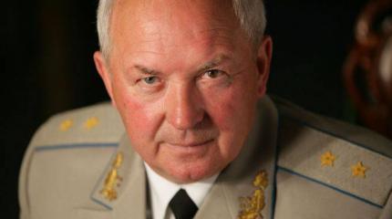 Александр Скипальский: Россия разместит в Донецке стратегические бомбардировщики Александр Скипальский: Россия разместит в Донецке стратегические бомбардировщики