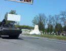 Украинские силовики ввели в Мариуполь тяжелую бронетехнику Украинские силовики ввели в Мариуполь тяжелую бронетехнику