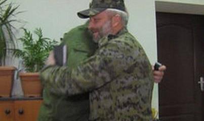 За ДНР воюют сын, служивший в части ВСУ, и его отец За ДНР воюют сын, служивший в части ВСУ, и его отец