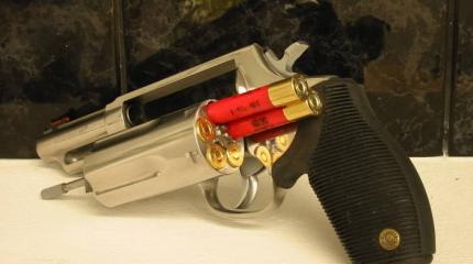 Taurus Judge: револьвер под патроны .45 Long Colt и .410 Taurus Judge: револьвер под патроны .45 Long Colt и .410