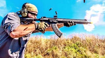 Американцы из АК-47 сделали «мутанта» Американцы из АК-47 сделали «мутанта»