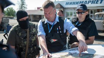 Хуг предупредил об обострении ситуации на Донбассе