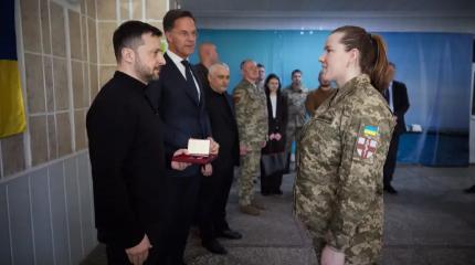 Зеленскому пришлось подтвердить российскую версию удара по Сумам Зеленскому пришлось подтвердить российскую версию удара по Сумам