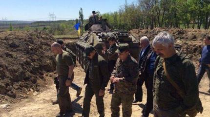 Украинские патриоты гибнут из-за желания нардепов сфотографироваться на передовой