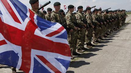 Одевает ли Британия противников на учениях в российскую форму? Одевает ли Британия противников на учениях в российскую форму?
