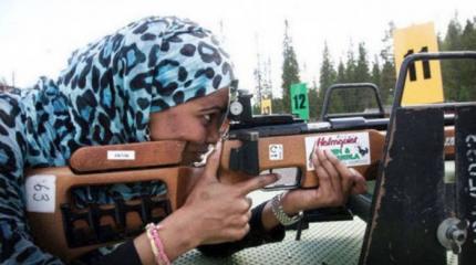 Шведы обучают иммигрантов снайперскому делу Шведы обучают иммигрантов снайперскому делу