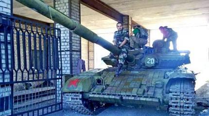Сводка: о танковых боях и уголовниках в карательных батальонах Сводка: о танковых боях и уголовниках в карательных батальонах