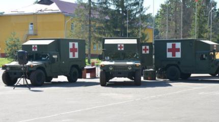 Вместо летального оружия Украине выделили пять карет «скорой помощи» Вместо летального оружия Украине выделили пять карет «скорой помощи»
