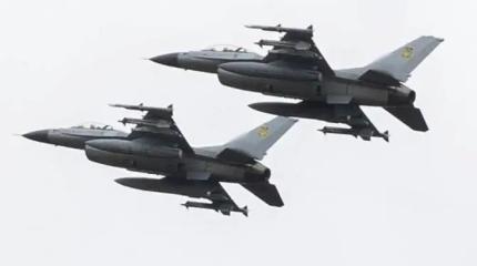 Сбитым голландским и американским летчикам посоветовали в плен не попадать