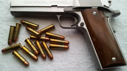 Пистолет Coonan под мощный револьверный патрон .357 Magnum