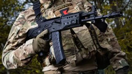 Рождён под огнём СВО: в «Калашникове» рассказали о новейшем автомате АК-12К