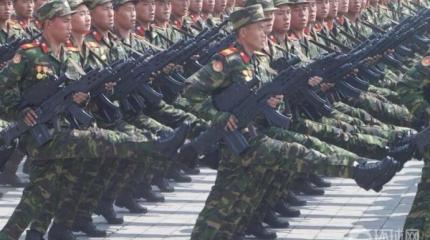 Северная Корея показала на параде супервинтовку Северная Корея показала на параде супервинтовку