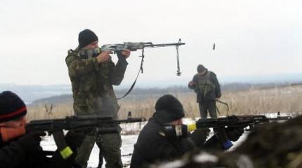 Силовики открыли огонь по всей линии соприкосновения Силовики открыли огонь по всей линии соприкосновения