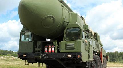 Уход за «Тополем». Полевые будни будущих ракетчиков: фоторепортаж Уход за «Тополем». Полевые будни будущих ракетчиков: фоторепортаж