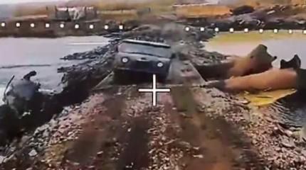 "Буханка" ВСУ создала затор, благодаря чему была уничтожена РСЗО RAK-12 "Буханка" ВСУ создала затор, благодаря чему была уничтожена РСЗО RAK-12