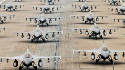 США и РФ обустраивают в Сирии новые авиабазы рядом друг с другом США и РФ обустраивают в Сирии новые авиабазы рядом друг с другом
