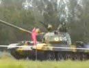 Танк-ветеран Т-55 получит ПТУР "Корнет", новую броневую защиту и научится…плавать Танк-ветеран Т-55 получит ПТУР "Корнет", новую броневую защиту и научится…плавать