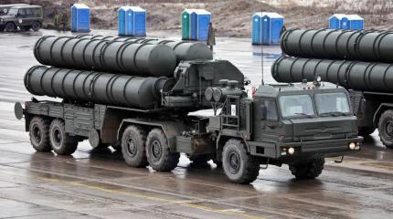 Индия обеспокоена возможной поставкой в Китай новейших российских ЗРК С-400 Индия обеспокоена возможной поставкой в Китай новейших российских ЗРК С-400