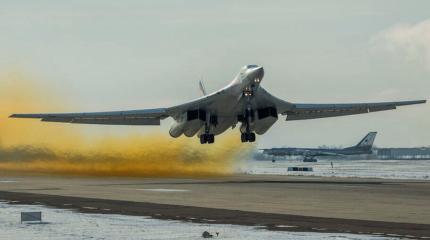 Стратегический бомбардировщик Ту-160М2 - боевая машина будущего