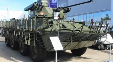 Белорусские военные под звуки оркестра получили БТР-82А