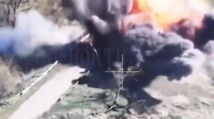Мощный взрыв снова уничтожил вражескую переправу через реку Уда