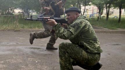 Украинские силовики открыли огонь по северным окраинам Донецка Украинские силовики открыли огонь по северным окраинам Донецка