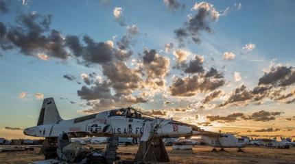 Кладбище авиации: как доживают свой век американские самолеты Кладбище авиации: как доживают свой век американские самолеты