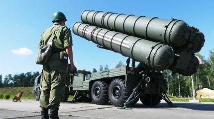 Daily Mail: Россия развернула в Сирии новейшие ракетные комплексы С-400 Daily Mail: Россия развернула в Сирии новейшие ракетные комплексы С-400
