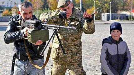 Украина готовится к «тотальной войне» Украина готовится к «тотальной войне»