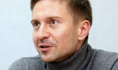 Александр Данилюк высмеял слова Яценюка о советском вторжении Александр Данилюк высмеял слова Яценюка о советском вторжении