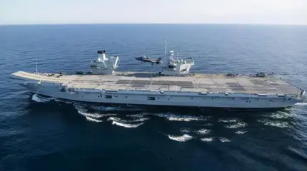 Самый позорный авианосец Британии идет к хуситам самоубиваться Самый позорный авианосец Британии идет к хуситам самоубиваться