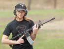 Что выбрать женщине для самообороны, AR-15 или дробовик?