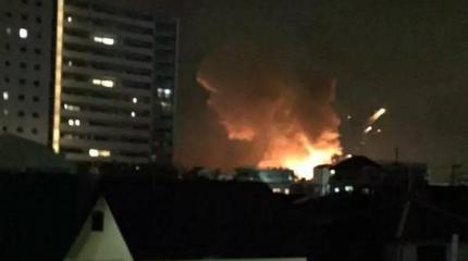 В Японии на американской военной базе произошел мощный взрыв В Японии на американской военной базе произошел мощный взрыв