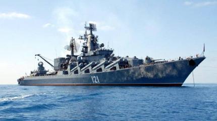 Турецкие подлодки «Долунай» и «Буракреис» следят за крейсером «Москва» Турецкие подлодки «Долунай» и «Буракреис» следят за крейсером «Москва»